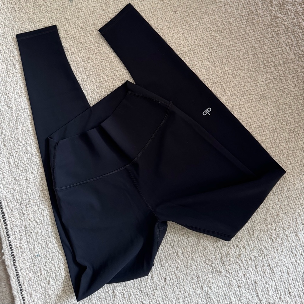 ALO Yoga Black Seamless High-Rise Leggings - Picture 4 of 5